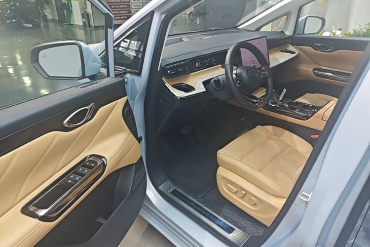 Used GAC Trumpchi E8 New Energy 2024 150km MAX+ Driver Seat