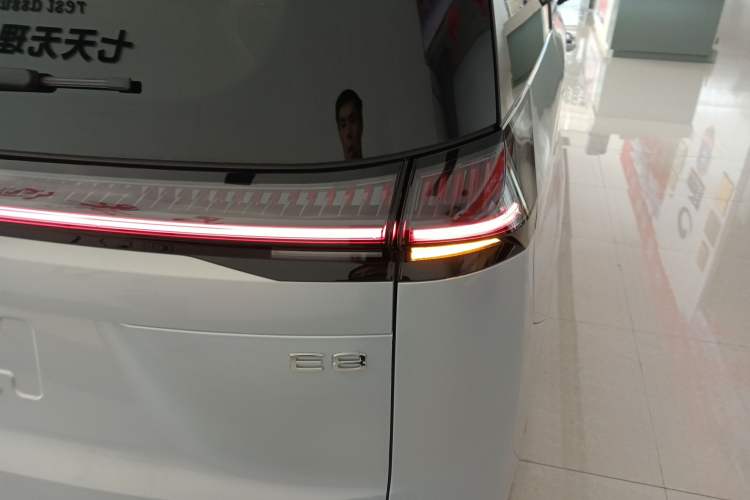 Used GAC Trumpchi E8 New Energy 2024 150km MAX+ Exterior 6
