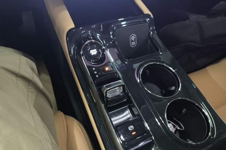 Used GAC Trumpchi E8 New Energy 2024 150km MAX+ Gear Lever
