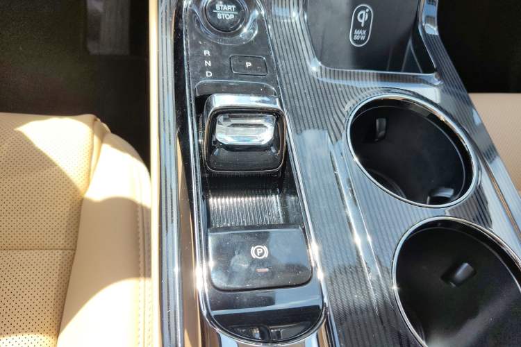 Used GAC Trumpchi E8 New Energy 2024 150km MAX+ Gear Lever