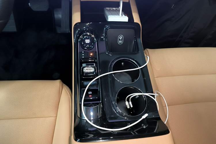 Used GAC Trumpchi E8 New Energy 2024 150km MAX+ Gear Lever