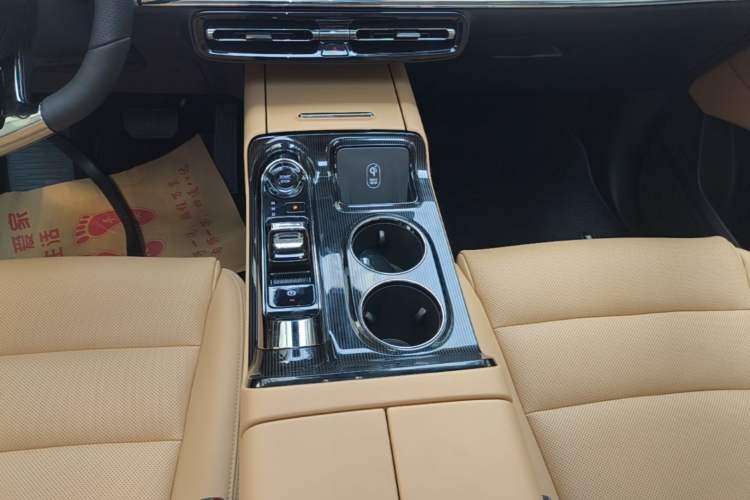 Used GAC Trumpchi E8 New Energy 2024 150km MAX+ Gear Lever