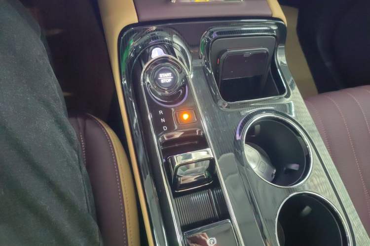 Used GAC Trumpchi E8 New Energy 2024 150km MAX+ Gear Lever