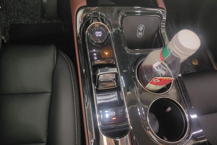 Used GAC Trumpchi E8 New Energy 2024 150km MAX+ Gear Lever
