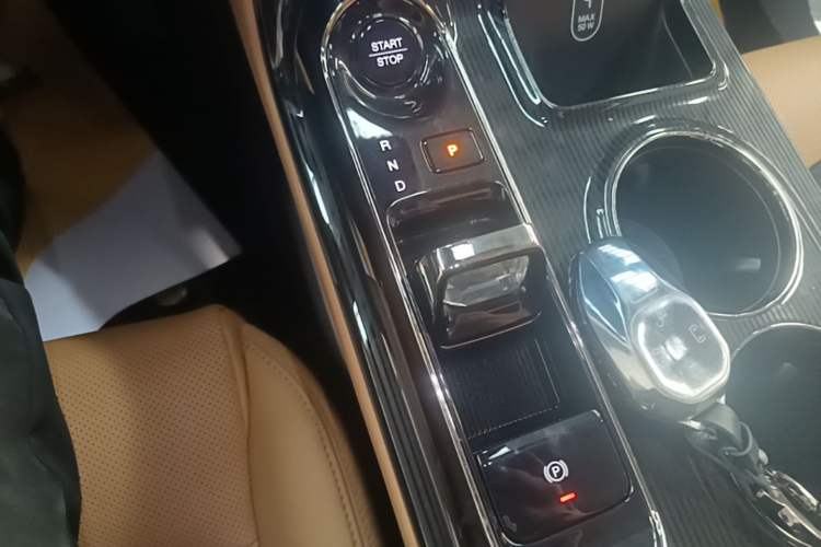 Used GAC Trumpchi E8 New Energy 2024 150km MAX+ Gear Lever