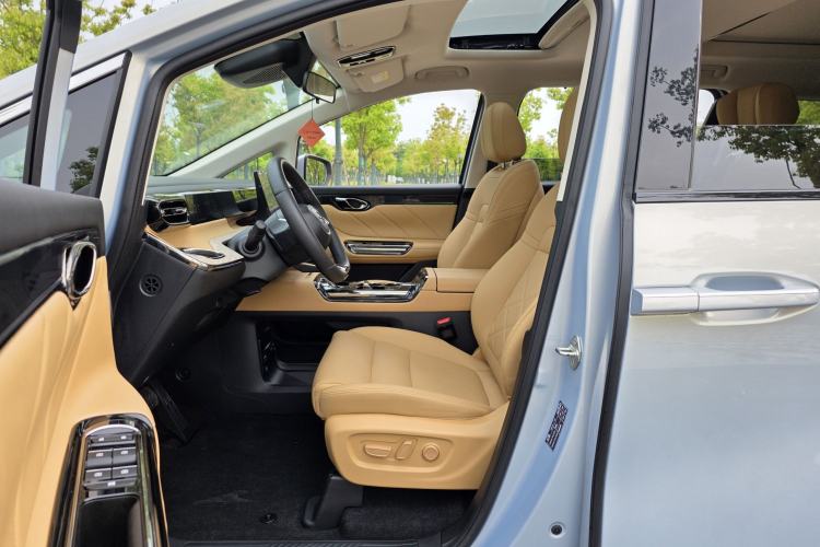Used GAC Trumpchi E8 New Energy 2024 150km MAX+ Interior 1