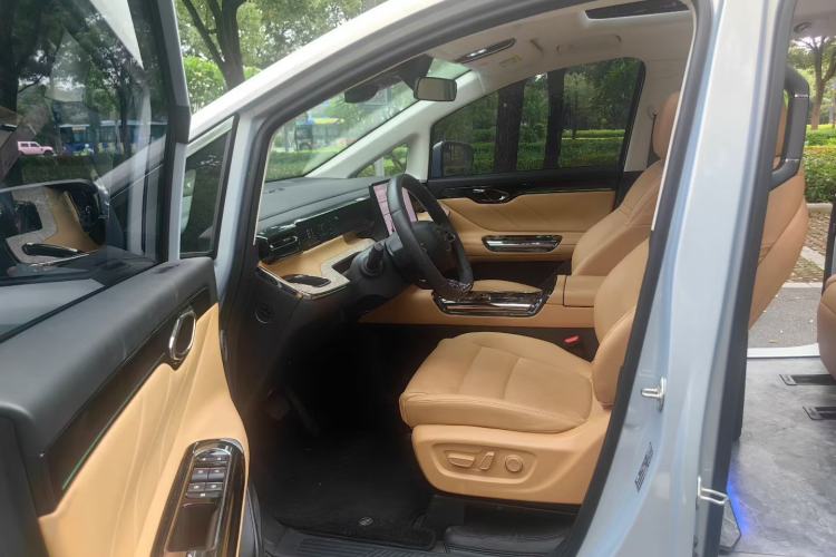 Used GAC Trumpchi E8 New Energy 2024 150km MAX+ Interior 3