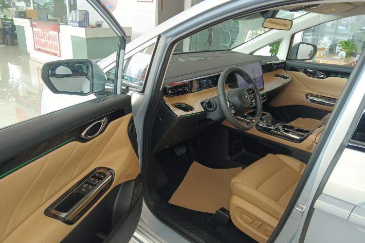 Used GAC Trumpchi E8 New Energy 2024 150km MAX+ Interior 3