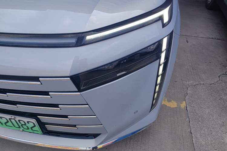 Used GAC Trumpchi E8 New Energy 2024 150km MAX+ Left Front Headlight