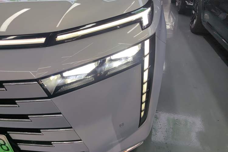 Used GAC Trumpchi E8 New Energy 2024 150km MAX+ Left Front Headlight