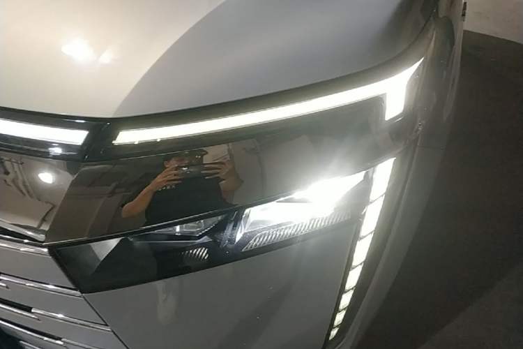 Used GAC Trumpchi E8 New Energy 2024 150km Longteng Glorious+ Left Front Headlight