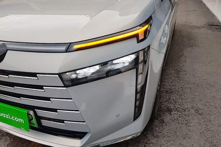 Used GAC Trumpchi E8 New Energy 2024 150km MAX+ Left Front Headlight