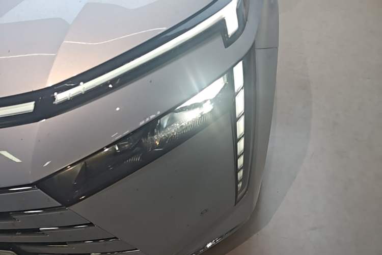 Used GAC Trumpchi E8 New Energy 2024 150km MAX+ Left Front Headlight