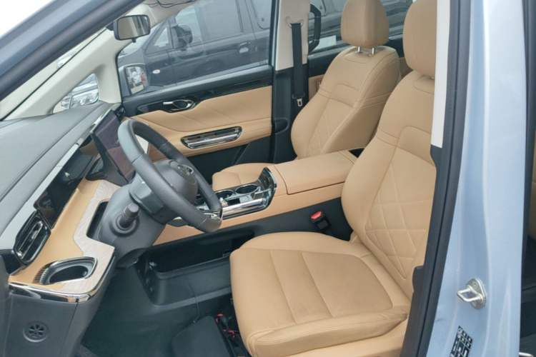 Used GAC Trumpchi E8 New Energy 2024 150km MAX+ Left Front Seat