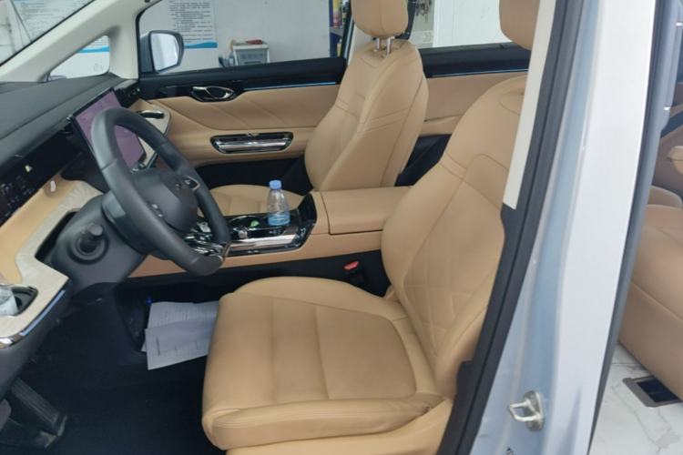 Used GAC Trumpchi E8 New Energy 2024 150km MAX+ Left Front Seat
