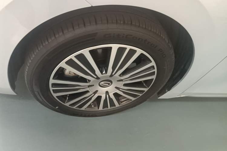 Used GAC Trumpchi E8 New Energy 2024 150km MAX+ Left Front Wheel Hub