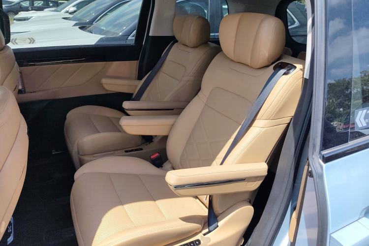 Used GAC Trumpchi E8 New Energy 2024 150km MAX+ Left Rear Seat