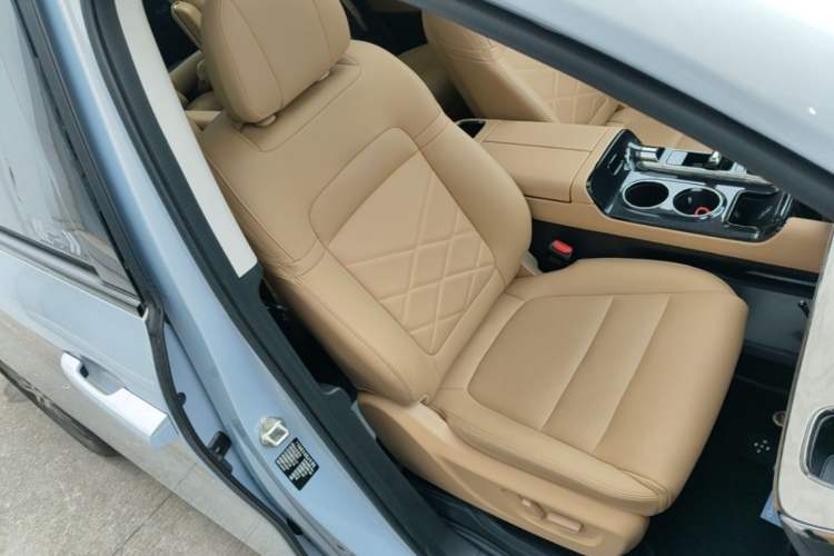 Used GAC Trumpchi E8 New Energy 2024 150km MAX+ Right Front Seat
