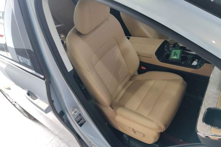 Used GAC Trumpchi E8 New Energy 2024 150km MAX+ Right Front Seat