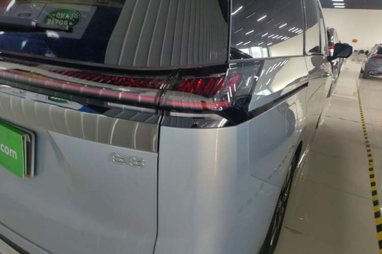 Used GAC Trumpchi E8 New Energy 2024 150km Dragon Roar Starry Night+ Right Rear Taillight