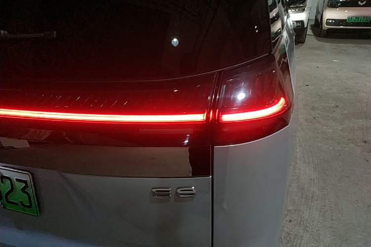 Used GAC Trumpchi E8 New Energy 2024 150km Longteng Glorious+ Right Rear Taillight