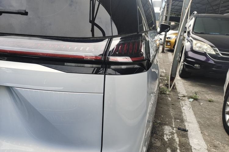 Used GAC Trumpchi E8 New Energy 2024 150km MAX+ Right Rear Taillight