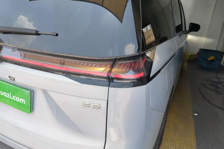 Used GAC Trumpchi E8 New Energy 2024 150km MAX+ Right Rear Taillight
