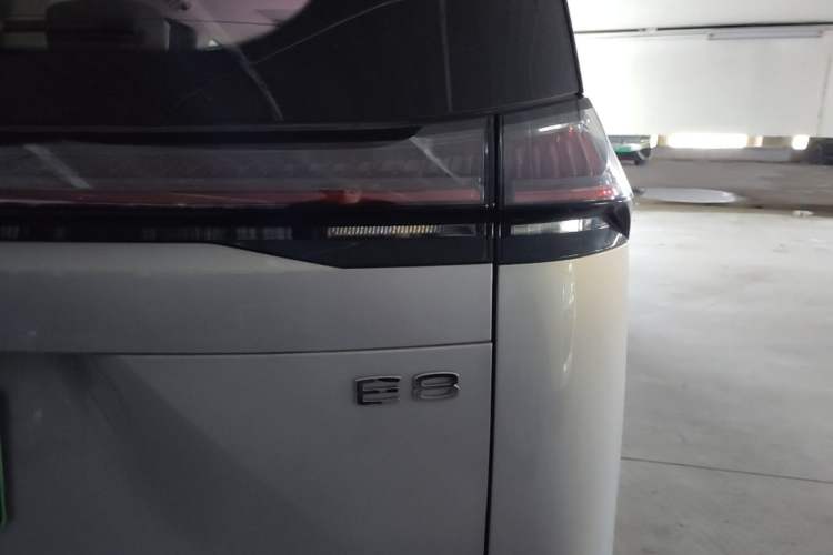 Used GAC Trumpchi E8 New Energy 2024 150km MAX+ Right Rear Taillight