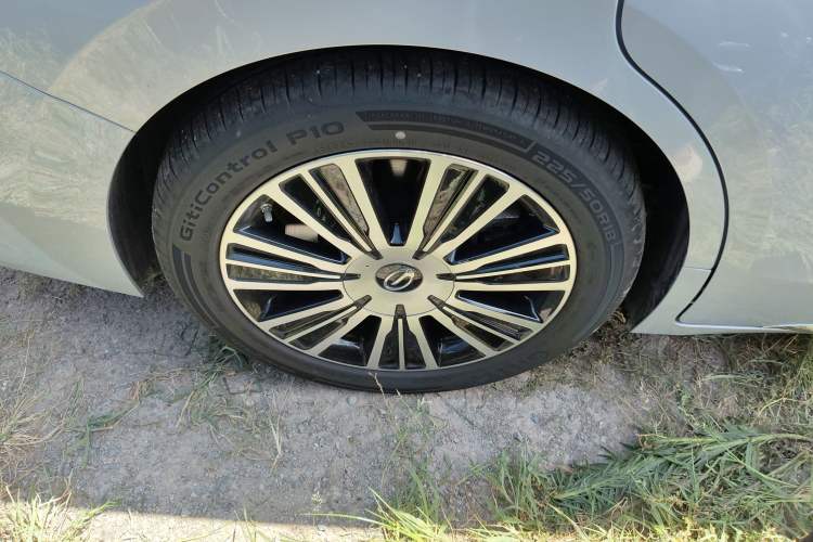 Used GAC Trumpchi E8 New Energy 2024 150km MAX+ Right Rear Wheel Hub
