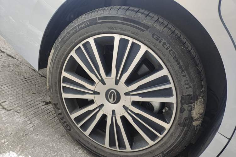 Used GAC Trumpchi E8 New Energy 2024 150km MAX+ Right Rear Wheel Hub