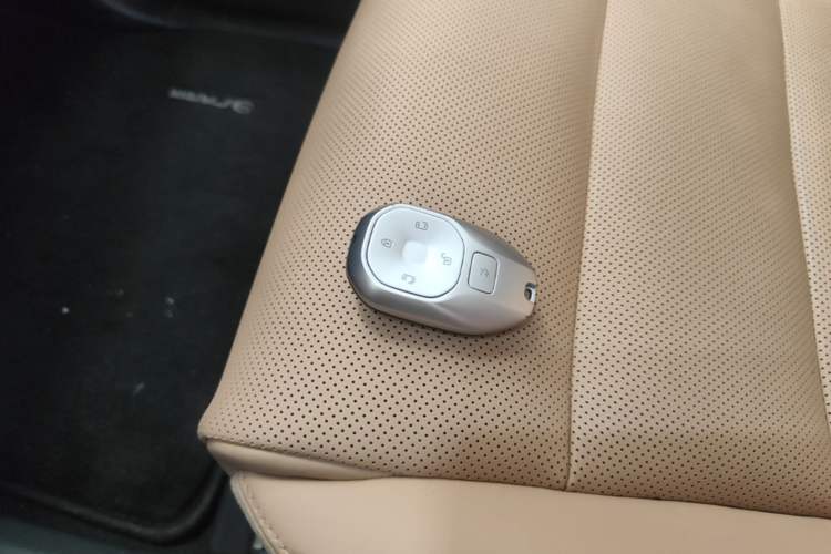 Used GAC Trumpchi E8 New Energy 2024 150km MAX+ Vehicle Key