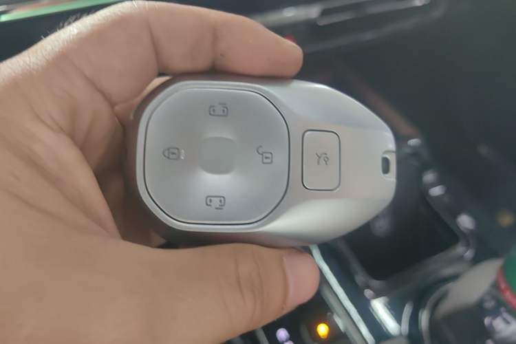 Used GAC Trumpchi E8 New Energy 2024 150km MAX+ Vehicle Key