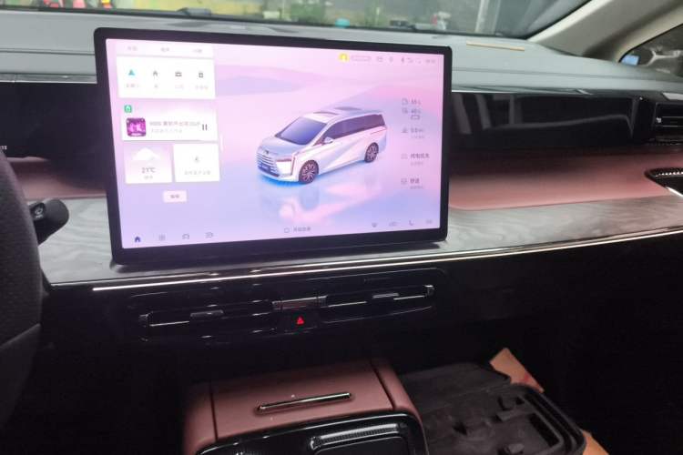 Used GAC Trumpchi E8 New Energy 2024 150km MAX+ Audio And AC Panel