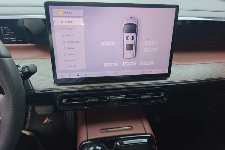 Used GAC Trumpchi E8 New Energy 2024 150km MAX Audio And AC Panel
