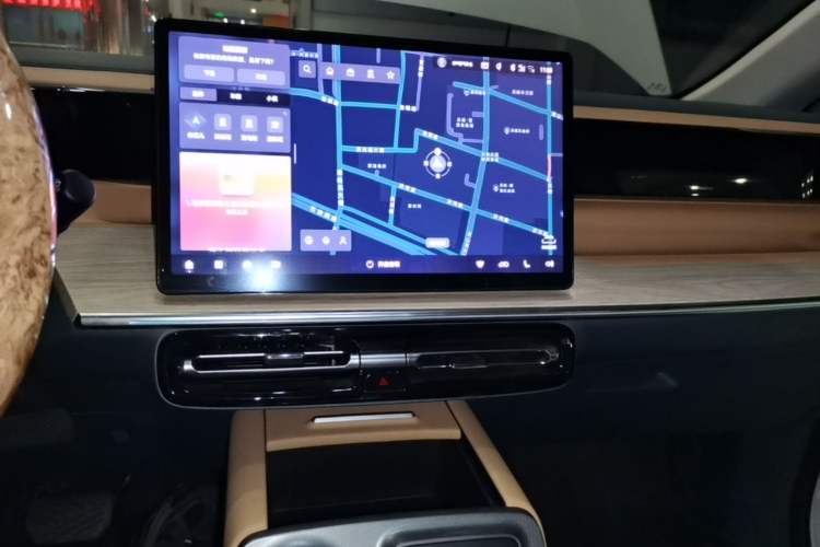 Used GAC Trumpchi E8 New Energy 2024 150km MAX Audio And AC Panel