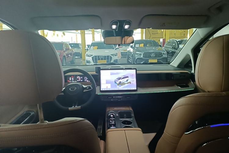 Used GAC Trumpchi E8 New Energy 2024 150km MAX Center Console
