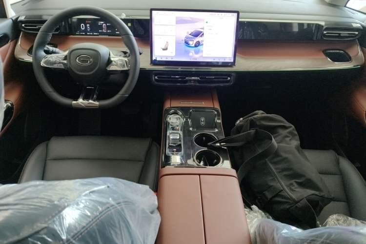 Used GAC Trumpchi E8 New Energy 2024 150km Longteng Glorious+ Center Console