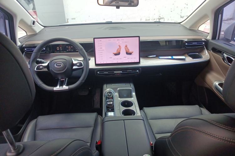 Used GAC Trumpchi E8 New Energy 2024 150km MAX Center Console