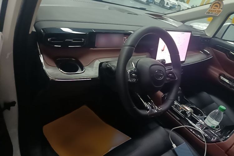 Used GAC Trumpchi E8 New Energy 2024 150km MAX+ Center Console