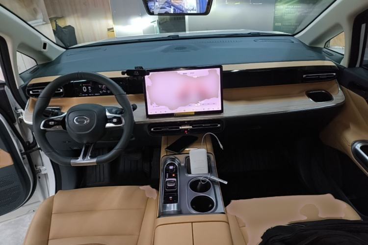 Used GAC Trumpchi E8 New Energy 2024 150km MAX Center Console