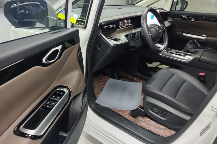 Used GAC Trumpchi E8 New Energy 2024 150km PRO Driver Seat