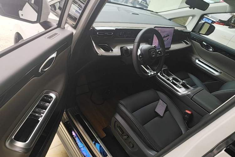 Used GAC Trumpchi E8 New Energy 2024 150km MAX Driver Seat