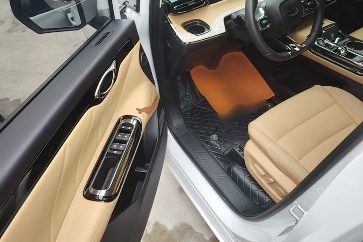 Used GAC Trumpchi E8 New Energy 2024 150km MAX+ Driver Seat