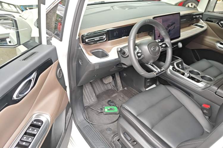 Used GAC Trumpchi E8 New Energy 2024 150km MAX Driver Seat