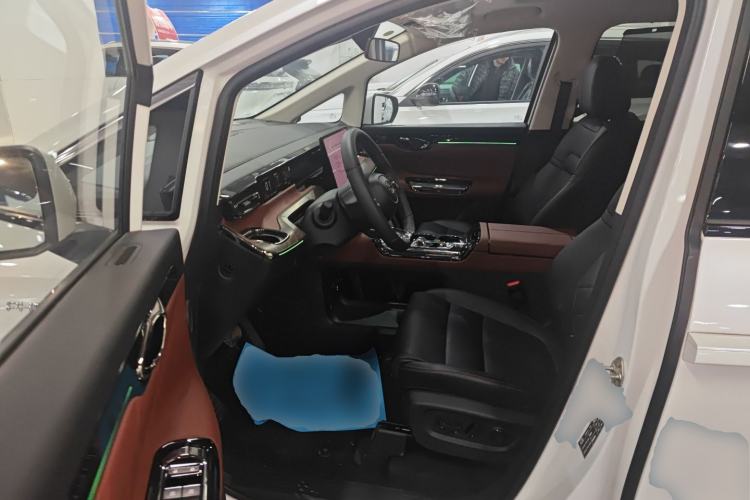 Used GAC Trumpchi E8 New Energy 2024 150km MAX+ Driver Seat