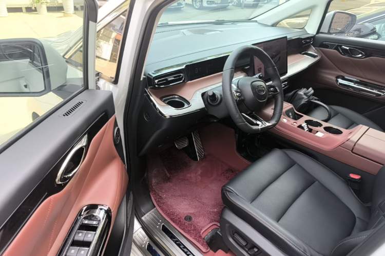 Used GAC Trumpchi E8 New Energy 2024 150km MAX+ Driver Seat