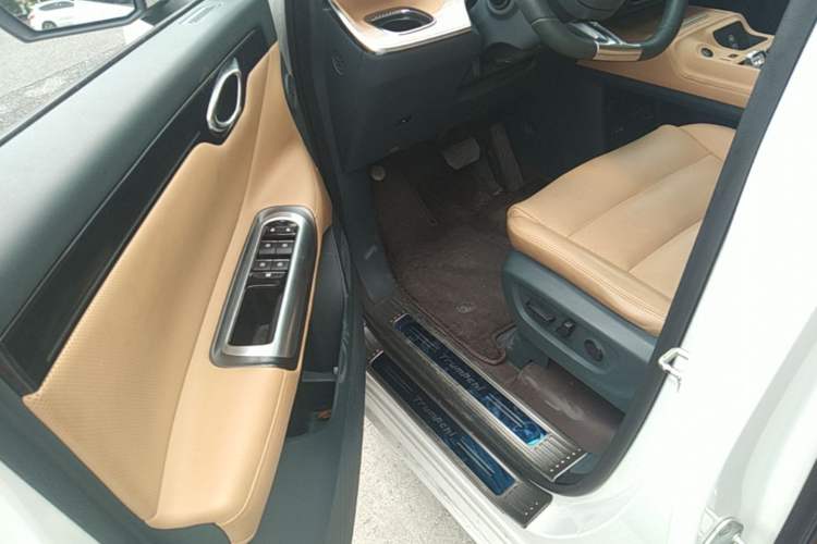 Used GAC Trumpchi E8 New Energy 2024 150km MAX Driver Seat