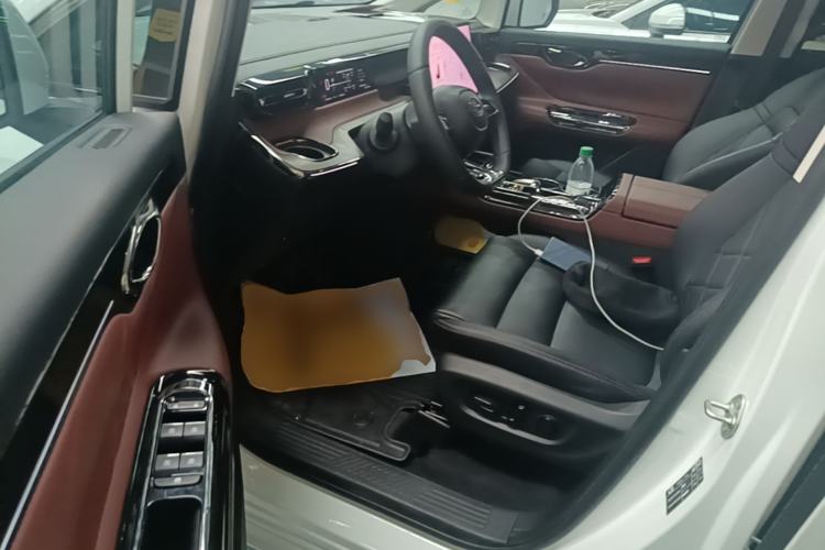 Used GAC Trumpchi E8 New Energy 2024 150km MAX+ Driver Seat