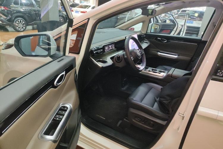 Used GAC Trumpchi E8 New Energy 2024 150km MAX Driver Seat