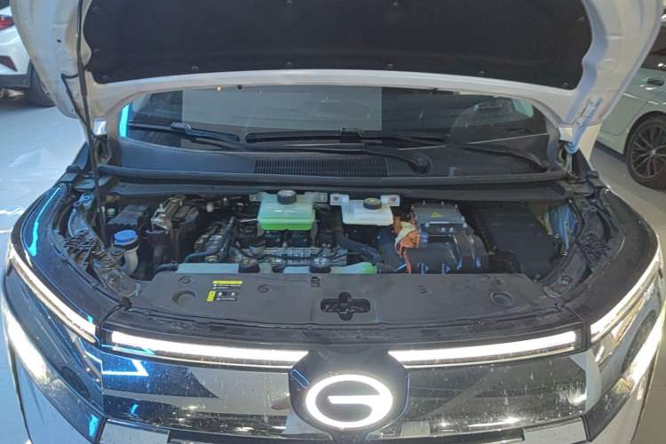 Used GAC Trumpchi E8 New Energy 2024 150km Dragon Roar Starry Night+ Engine Bay